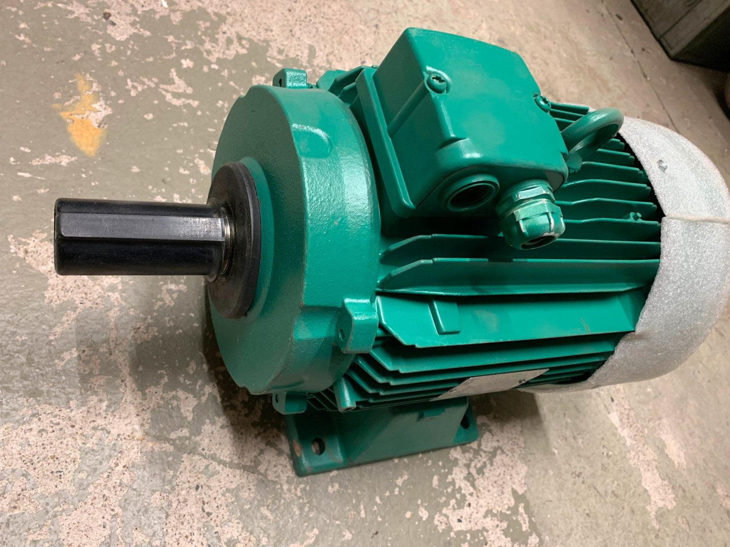 Three-phase motor Leroy Somer LS132ST (Request price)