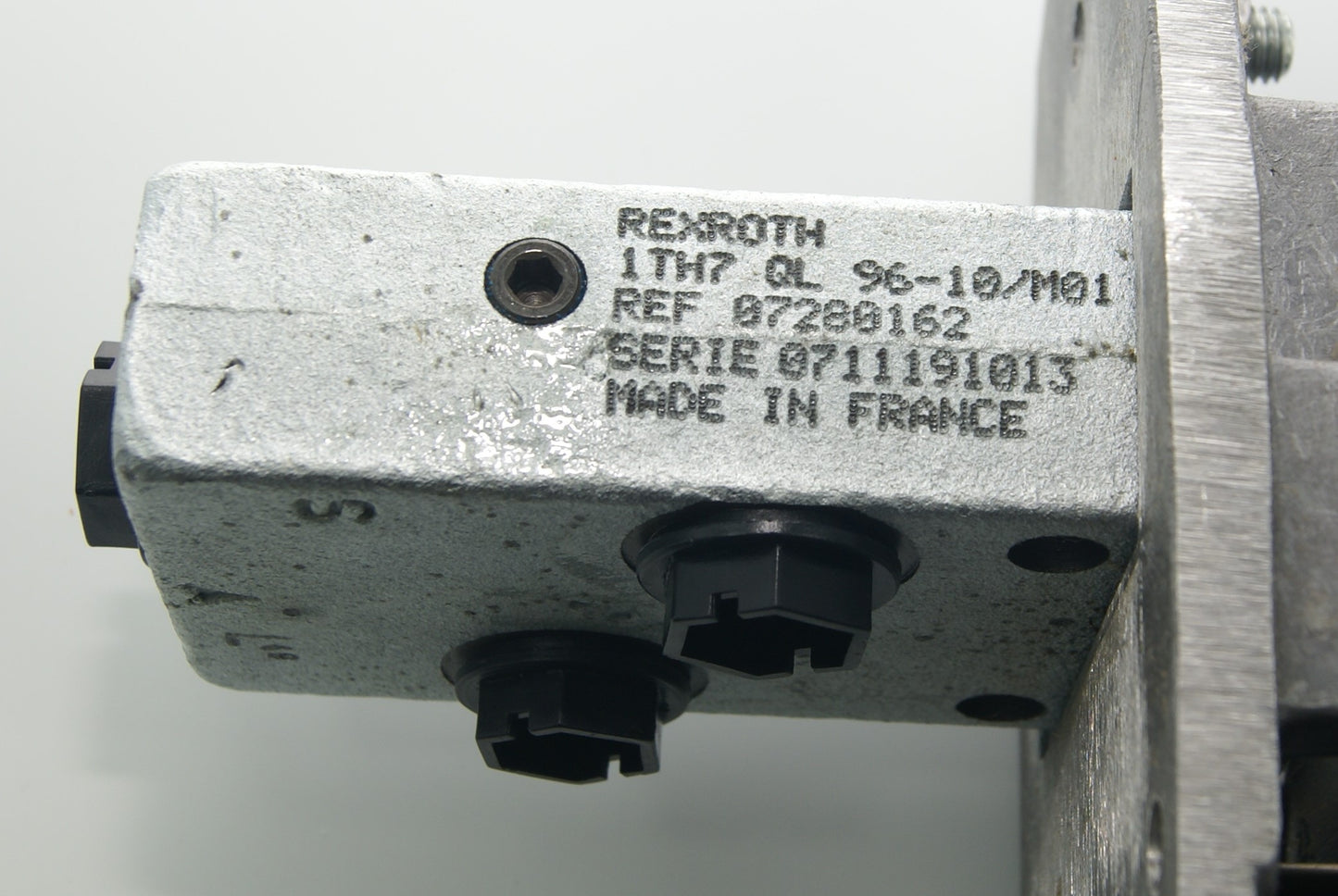 Hydraulic Pilot Control Unit TH7 Rexroth 1TH7 QL 96-10/M01 REF 07280162 SERIE 0711191013 (Request price)