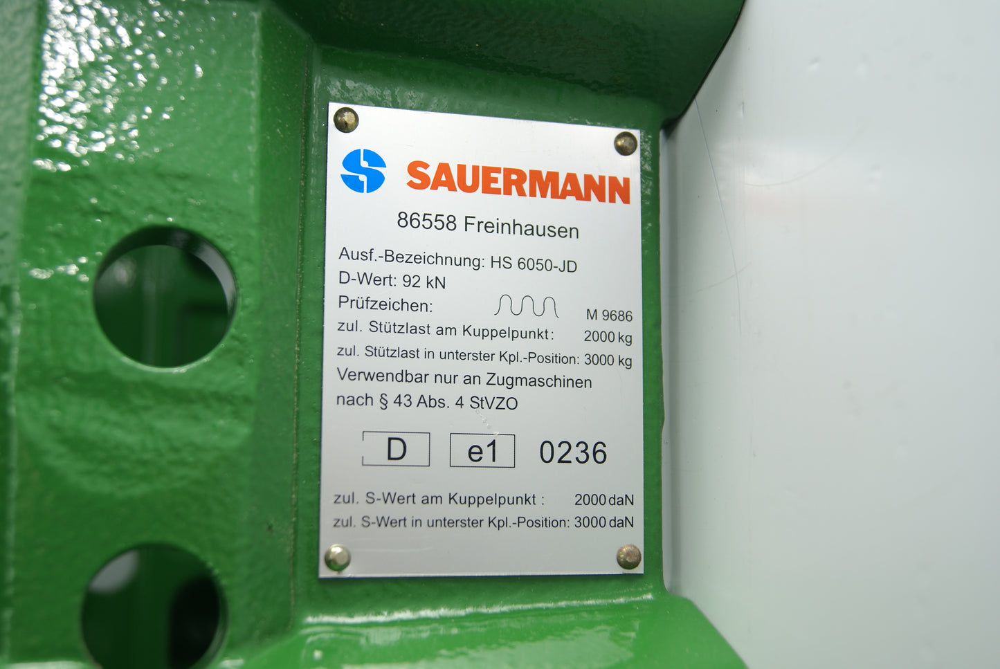 John Deere AL176530 Fastening of the towing device  (Request price)