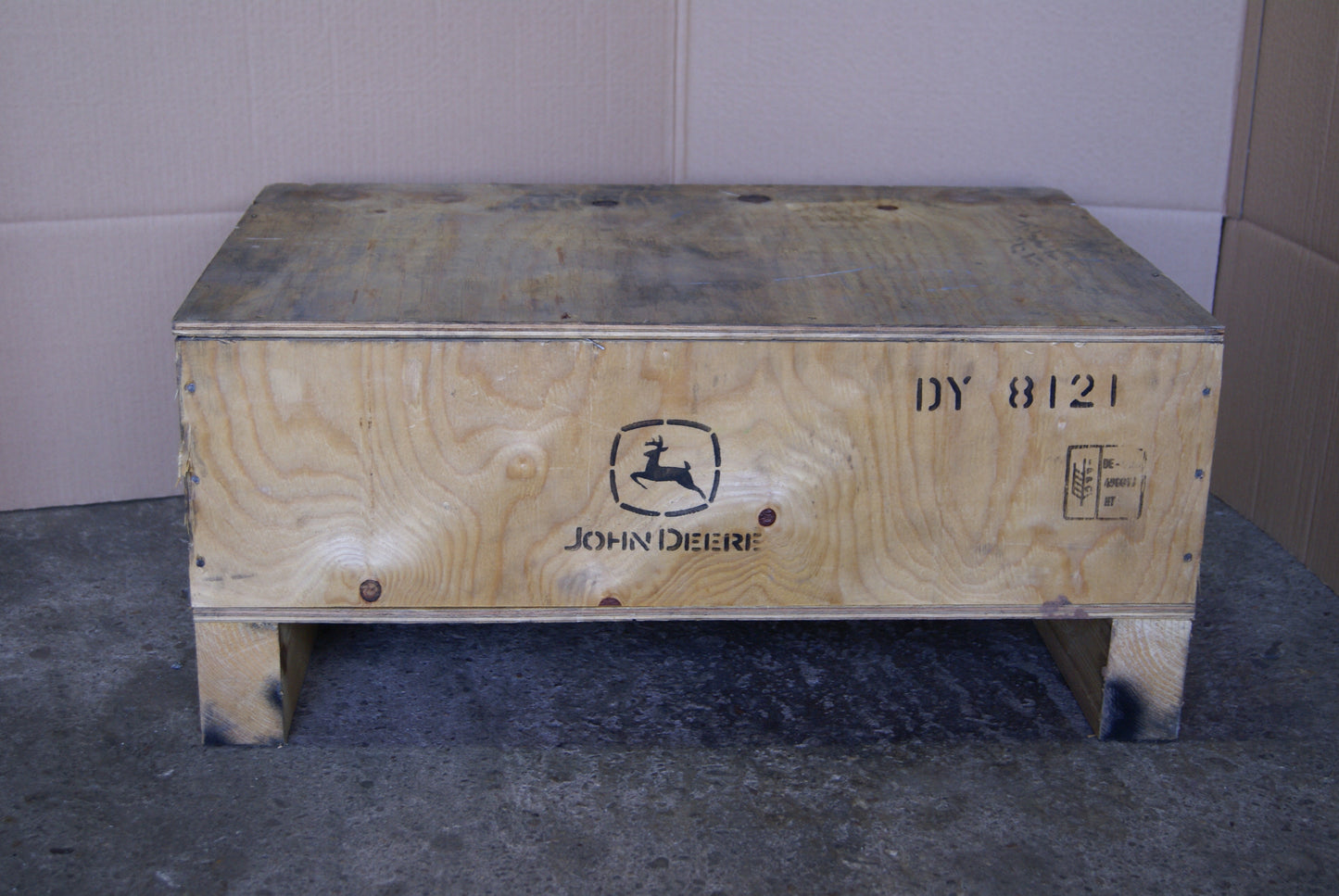 John Deere AL176530 Fastening of the towing device  (Request price)