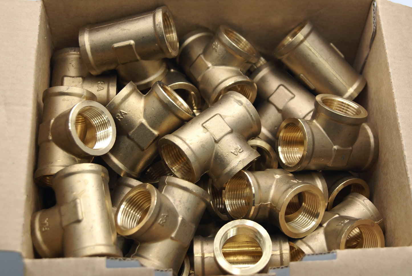 Kongsberg 6237868 UNION T 3 X THREAD M 22 x 1,5  (Request price)