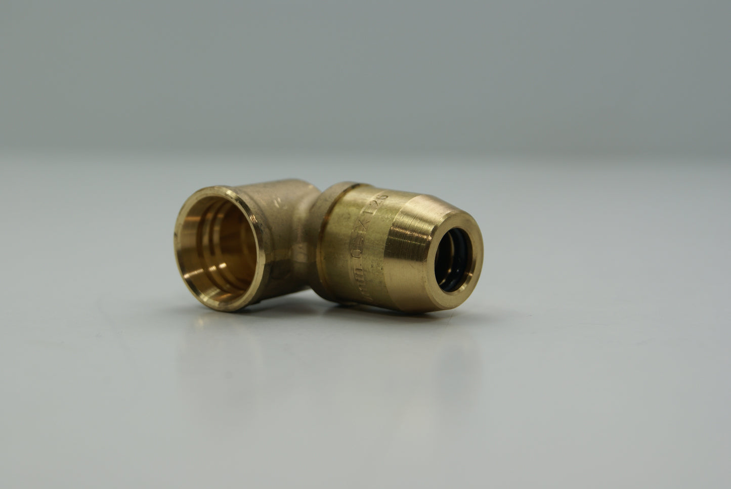 Kongsberg 6236814 90°PUSH-IN PLUG-IN 10x1.25-P5  (Request price)