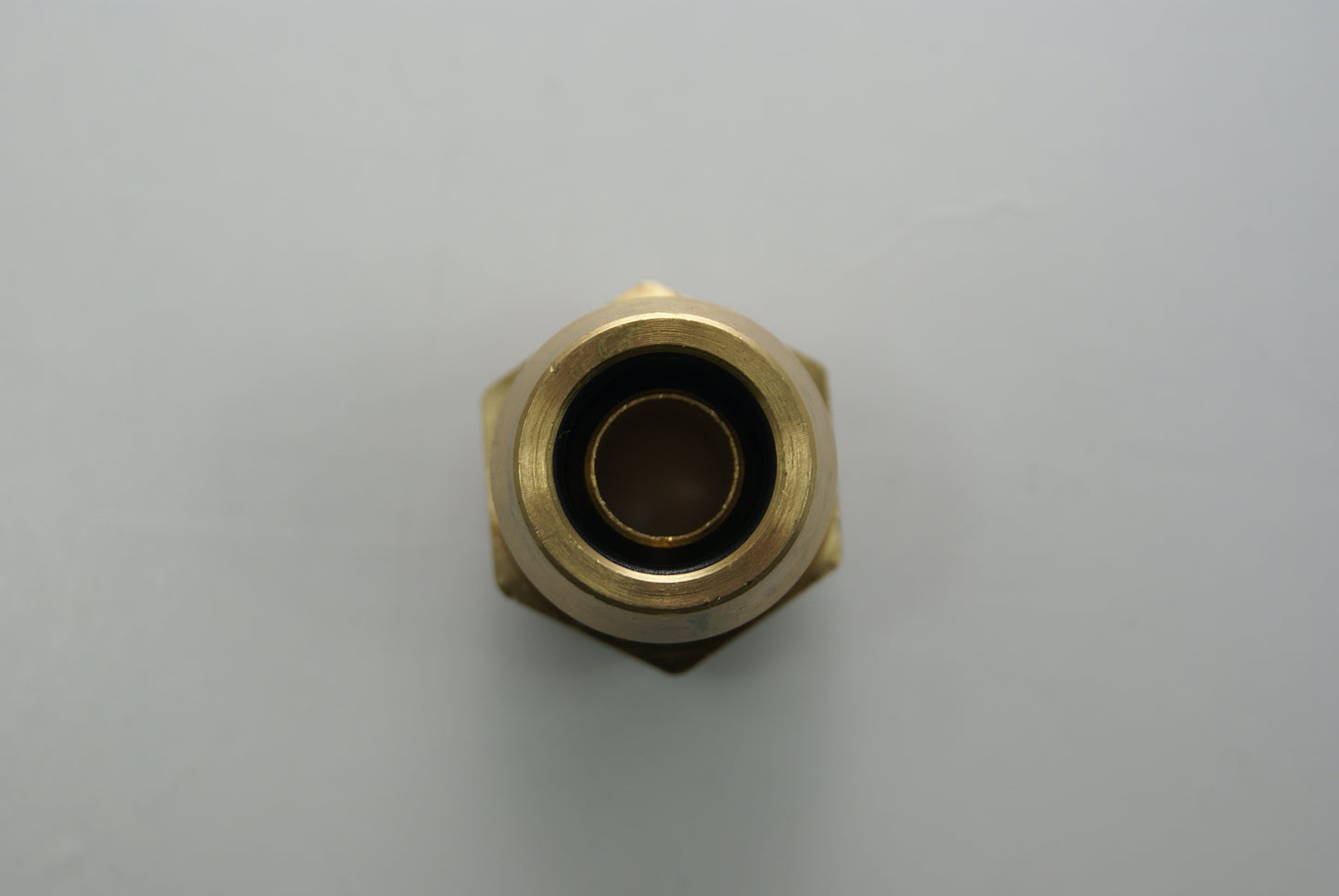 Kongsberg 6237457  GE connector PUSH-IN COUPL T16X2.0 D M22X1.5  (Request price)