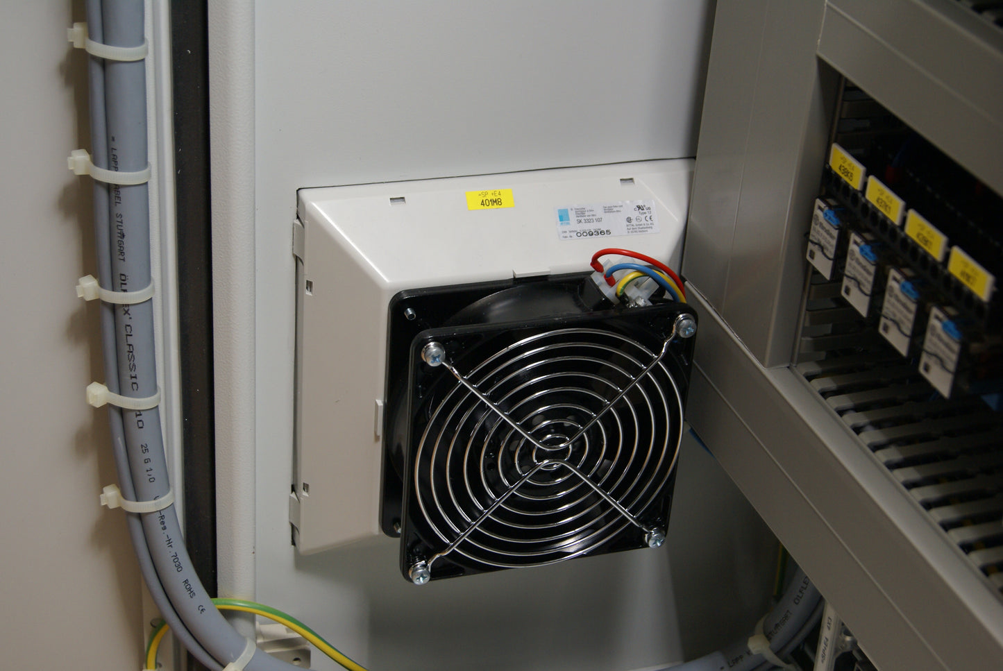 Kompaktschränke Rittal AE 1110