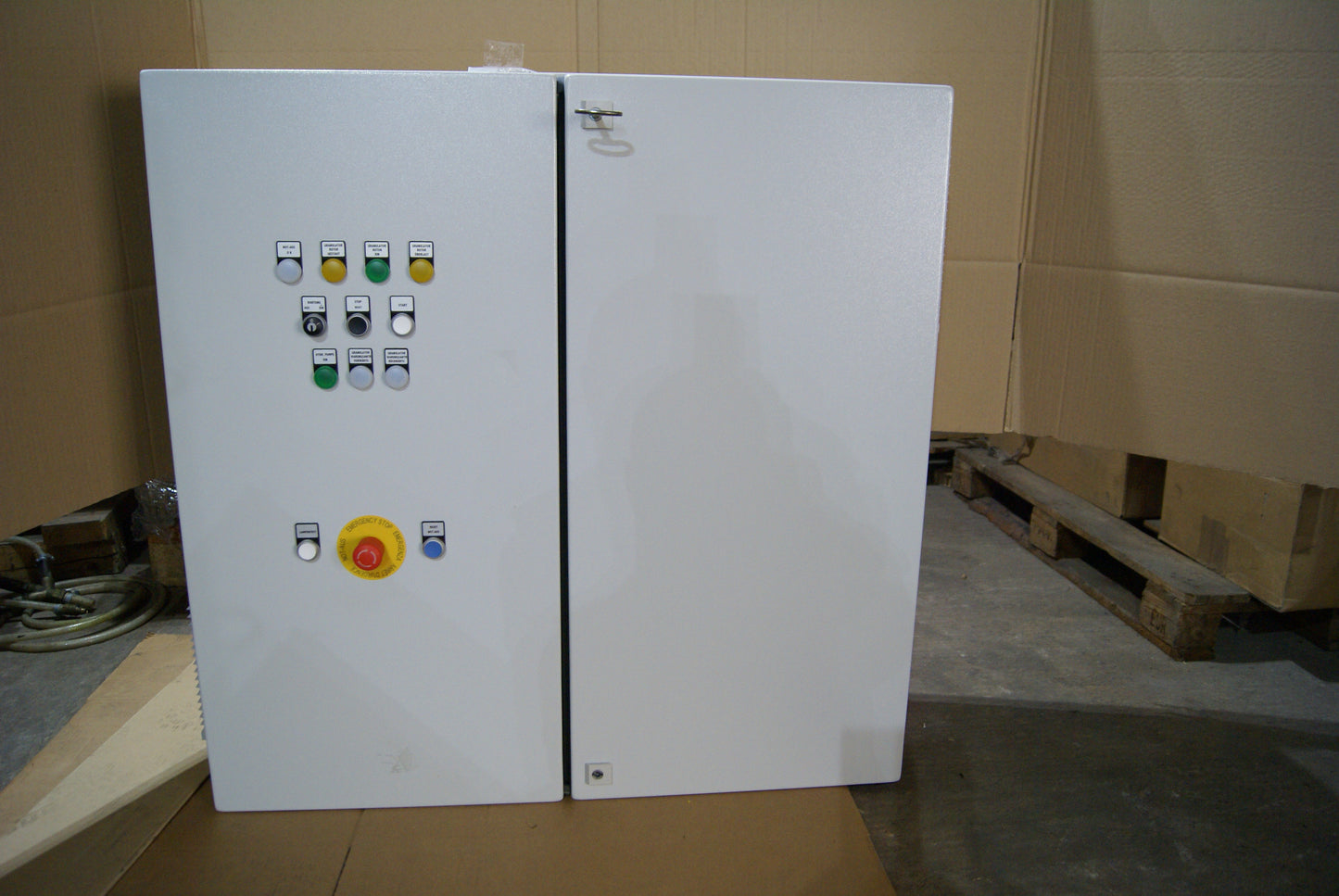 Kompaktschränke Rittal AE 1110