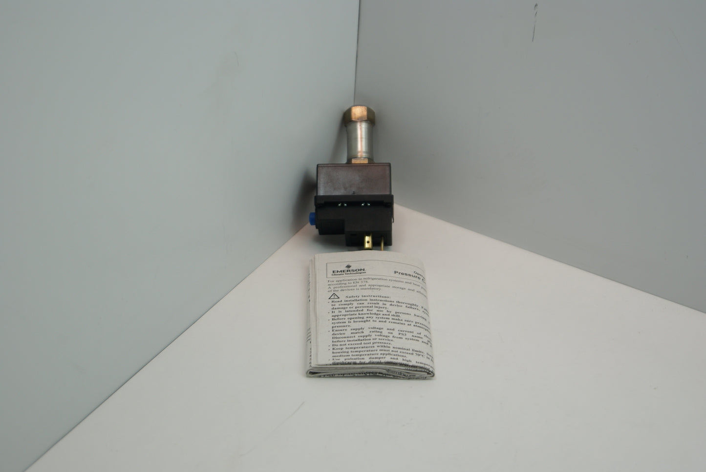 PS3-B6S Emerson DRUCKSCHALTER 1/4 SAE 0715563