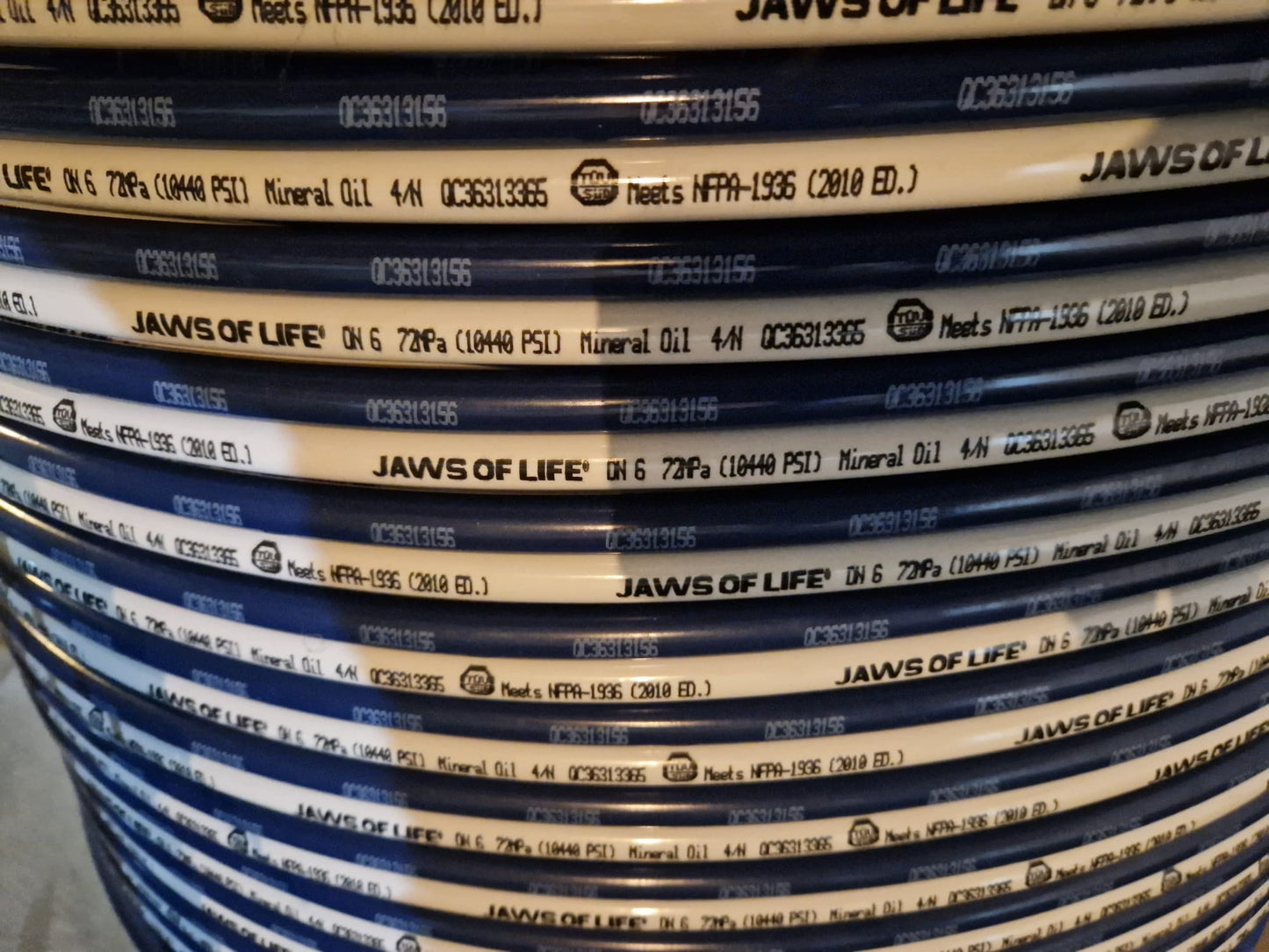 Industrial Hoses, "JAWS OF LIFE", DN 6, 72 MPA ( 10440 PSI) Mineral Oil 4/M 0C36313365  (Request price)