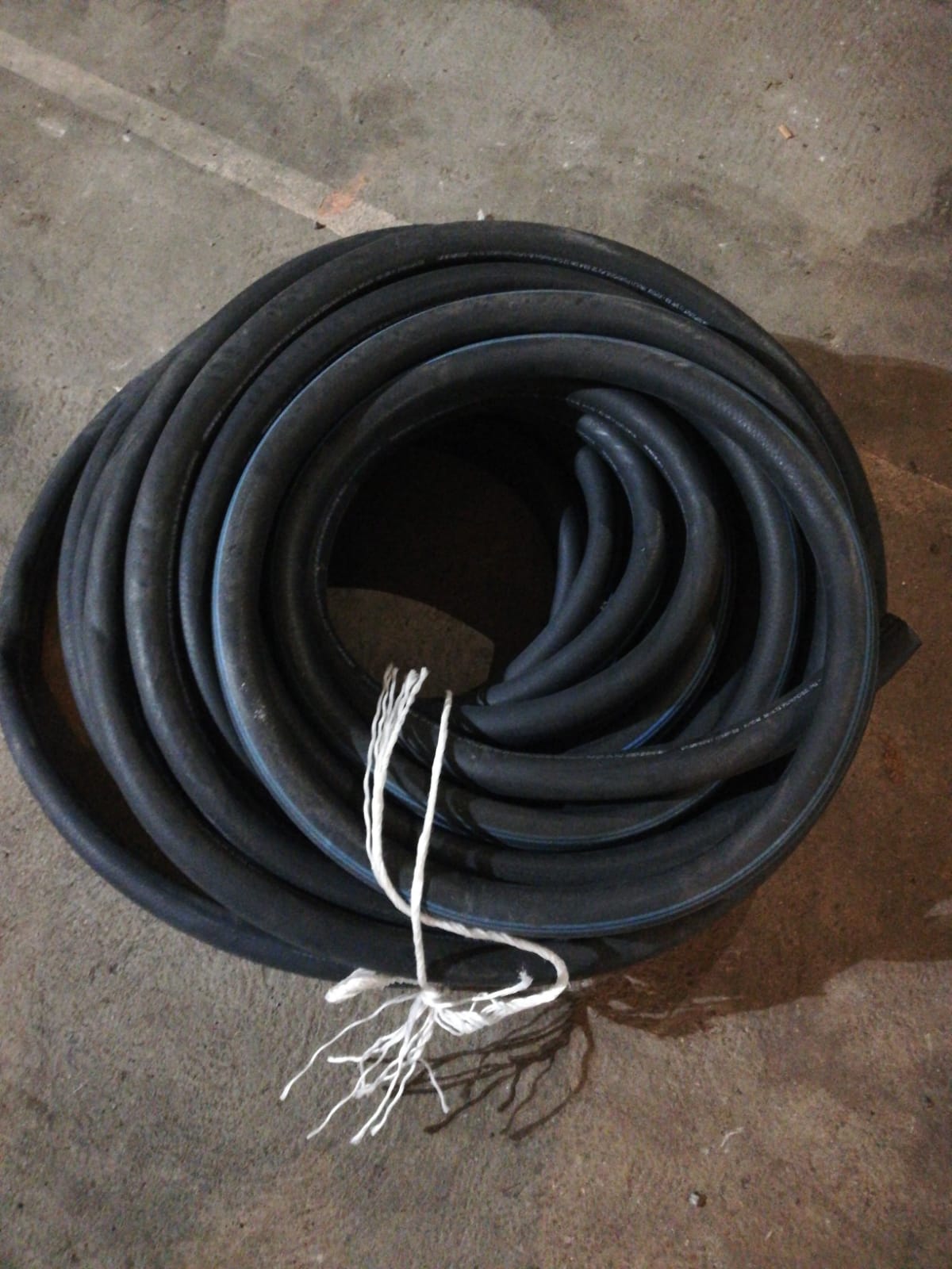 Industrial Hoses, SEMPERIT MP 20 - EPDM MULTI PURPOSE PN 20 BAR DN 32 Conductive R<10*6 Ohm/m  (Request price)