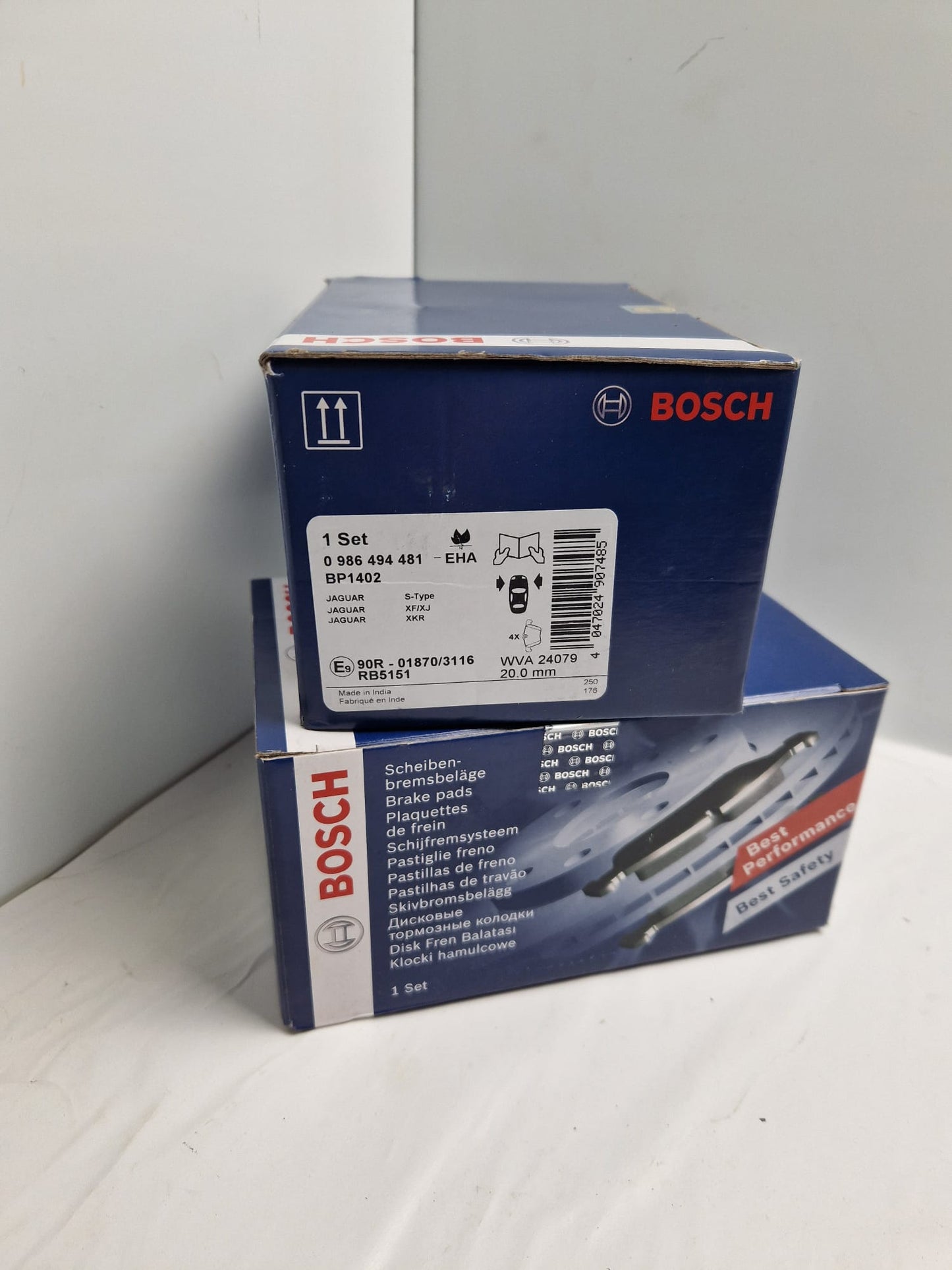 Brake pads 0 986 494 481, BP1402 Bosch, For JAGUAR: S-Type, XF/XJ, XKR  (Request price)