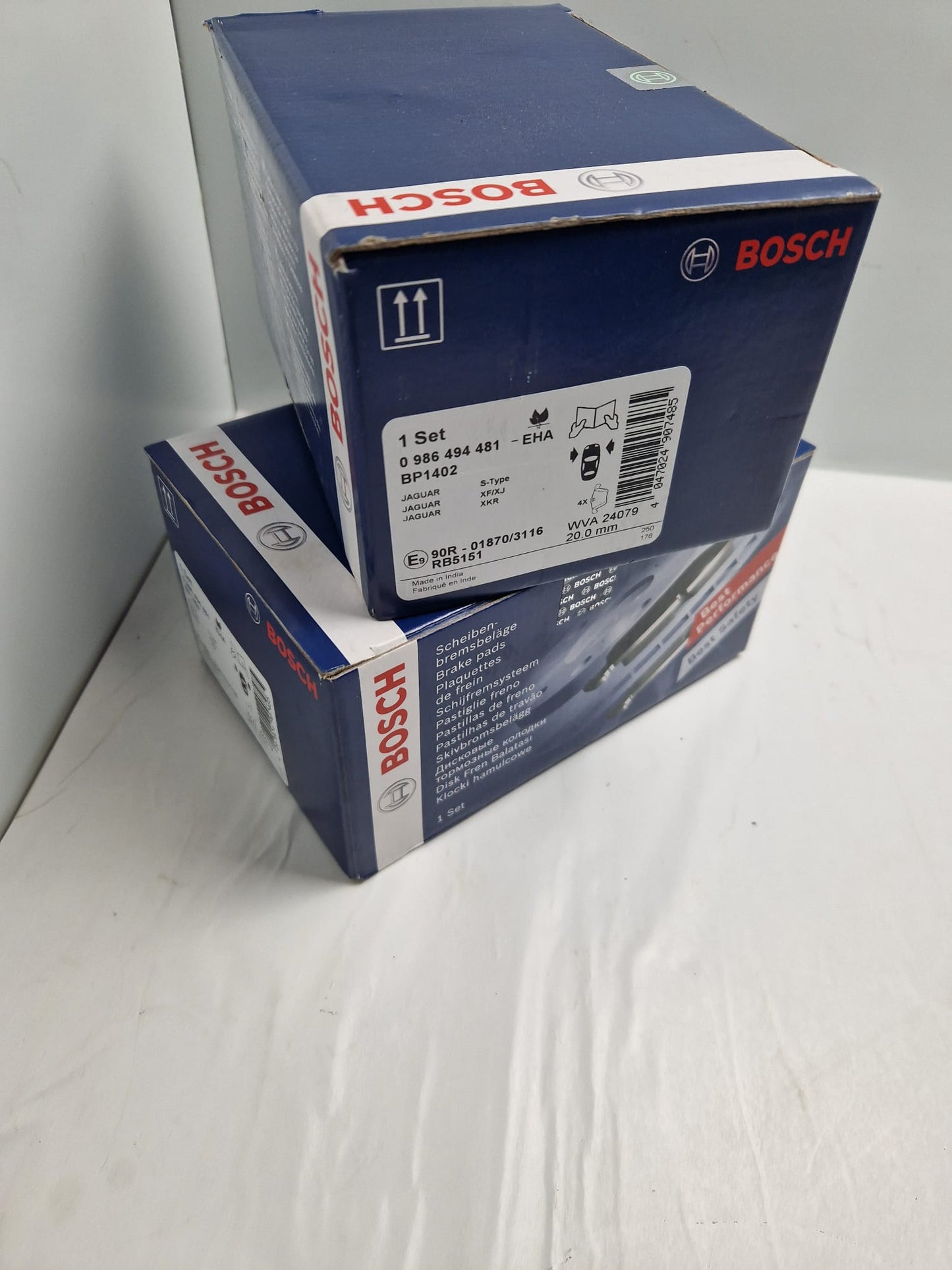 Brake pads 0 986 494 481, BP1402 Bosch, For JAGUAR: S-Type, XF/XJ, XKR  (Request price)