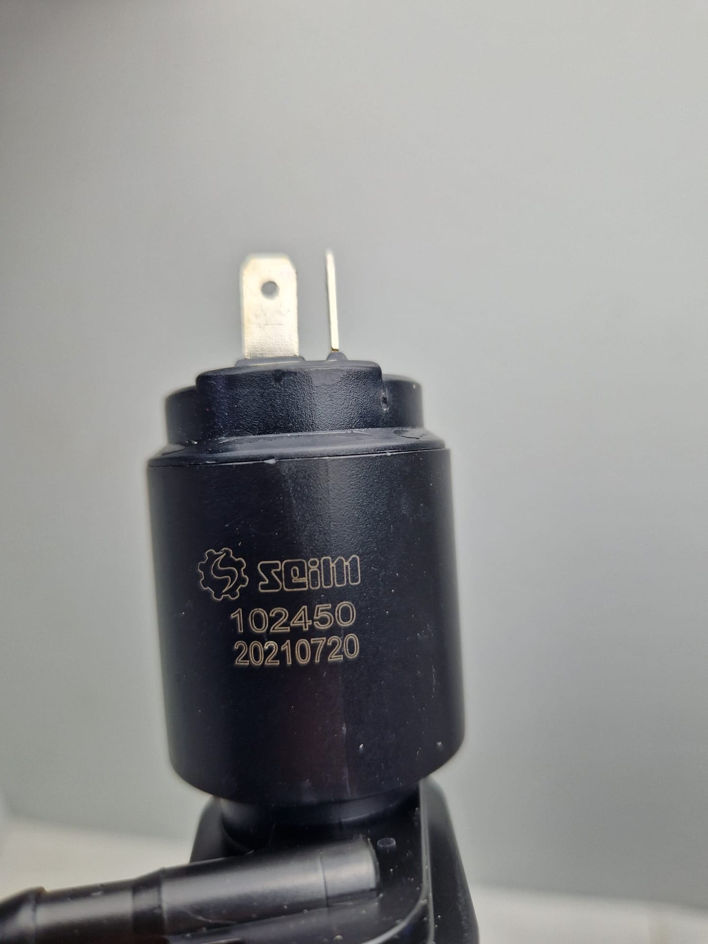 Windshield washer pump SEIM 102450, 20210720  (Request price)