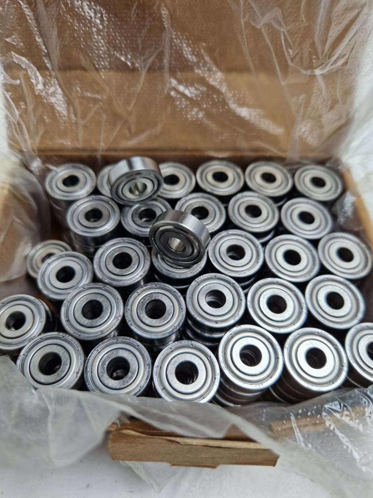 SKF 626-2Z Deep groove ball bearings with seals or cover disks (Request price)