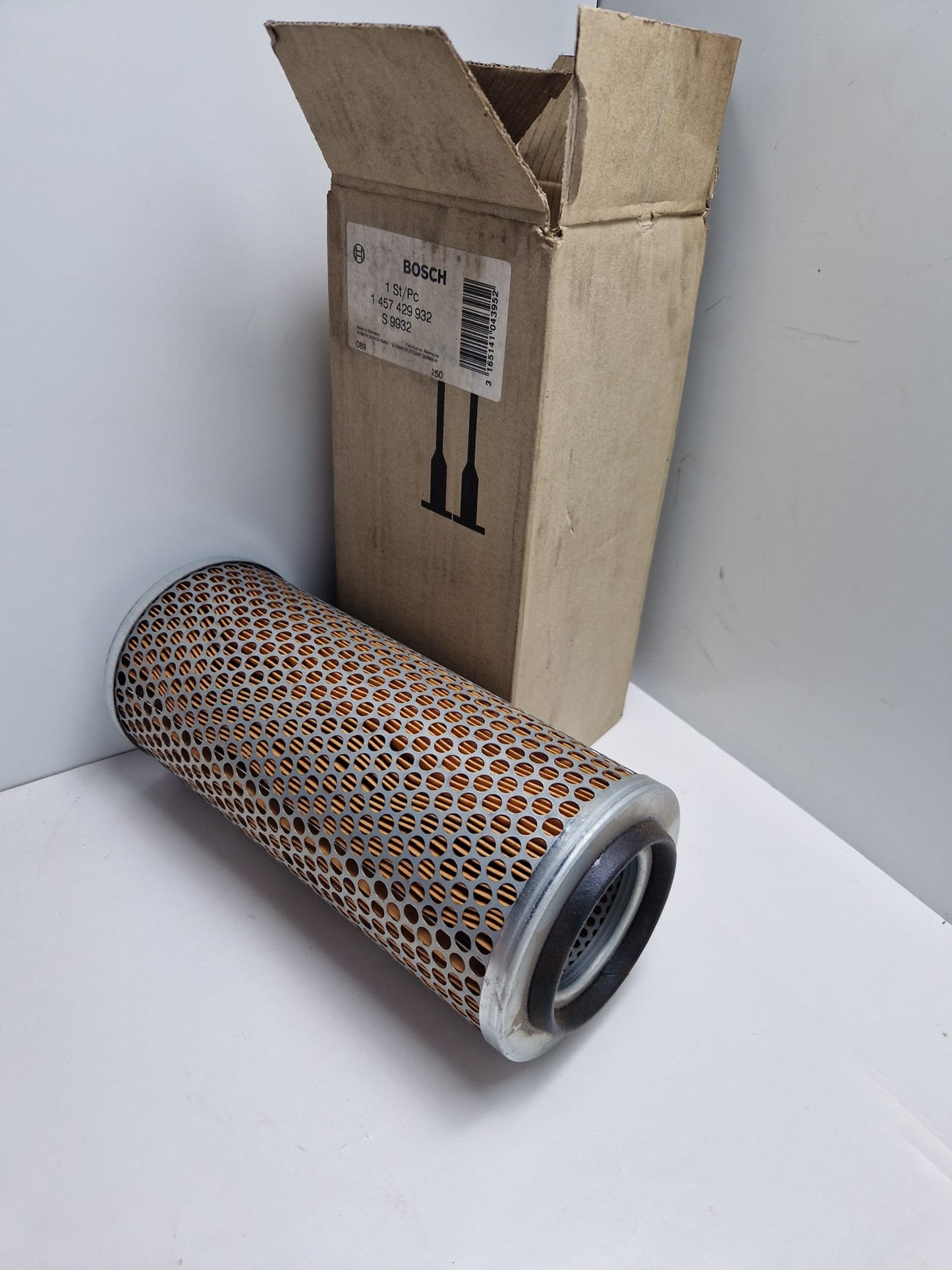 Bosch Air Filter S 9932 (089), 1 457 429 932  (Request price)