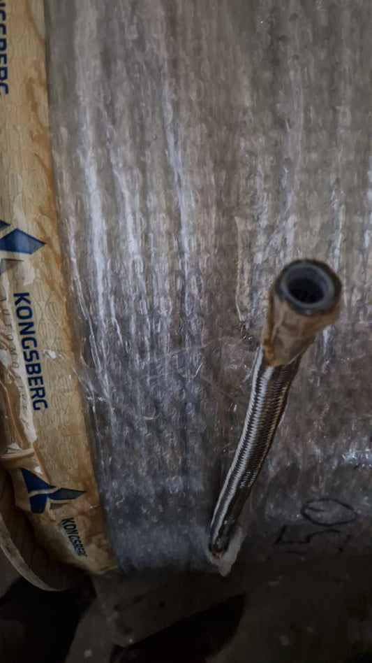 Wire braided hydraulic hose  (Request price)