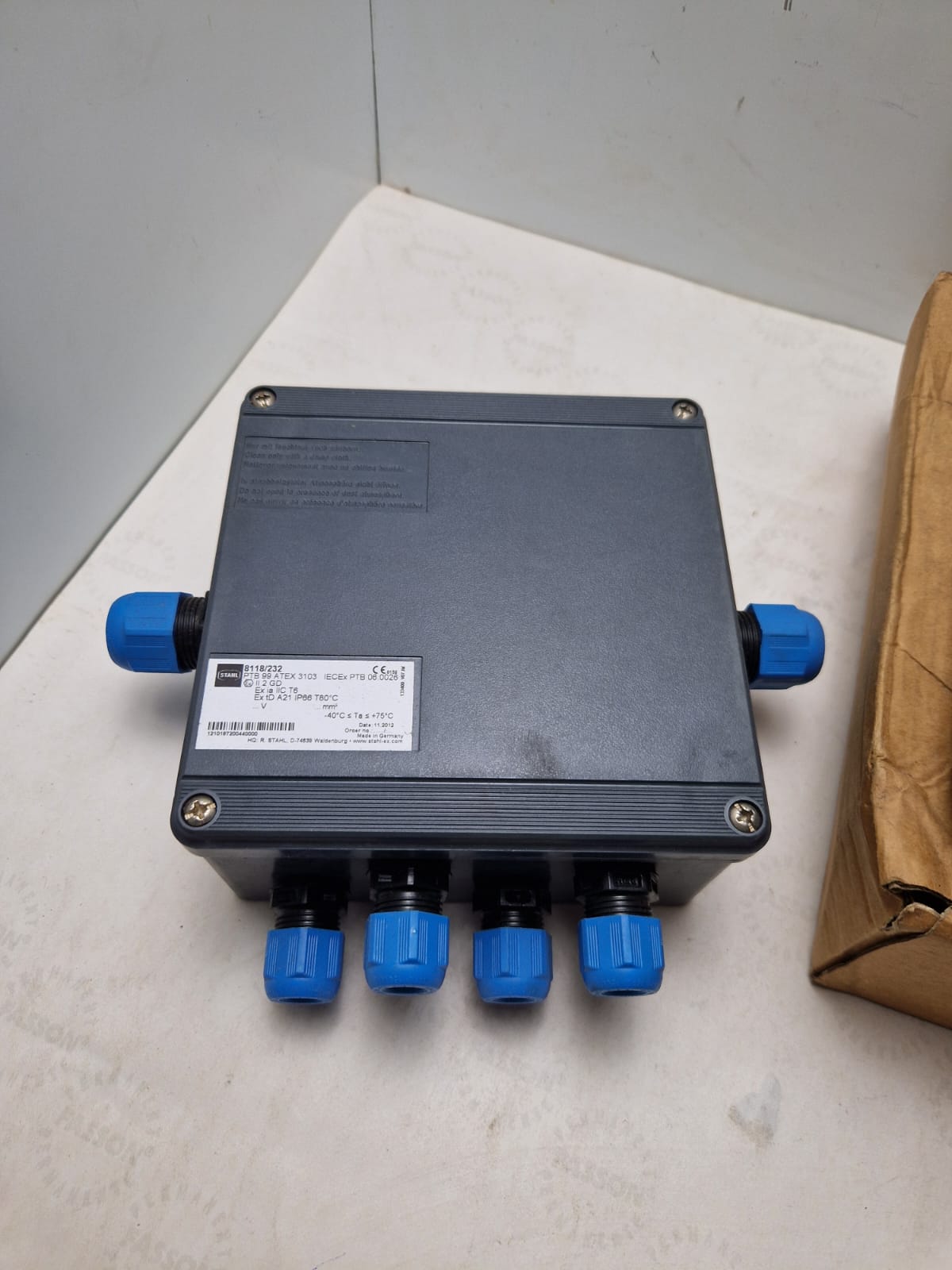 Stahl Terminal Box 8118/232, 211395 (Request price)