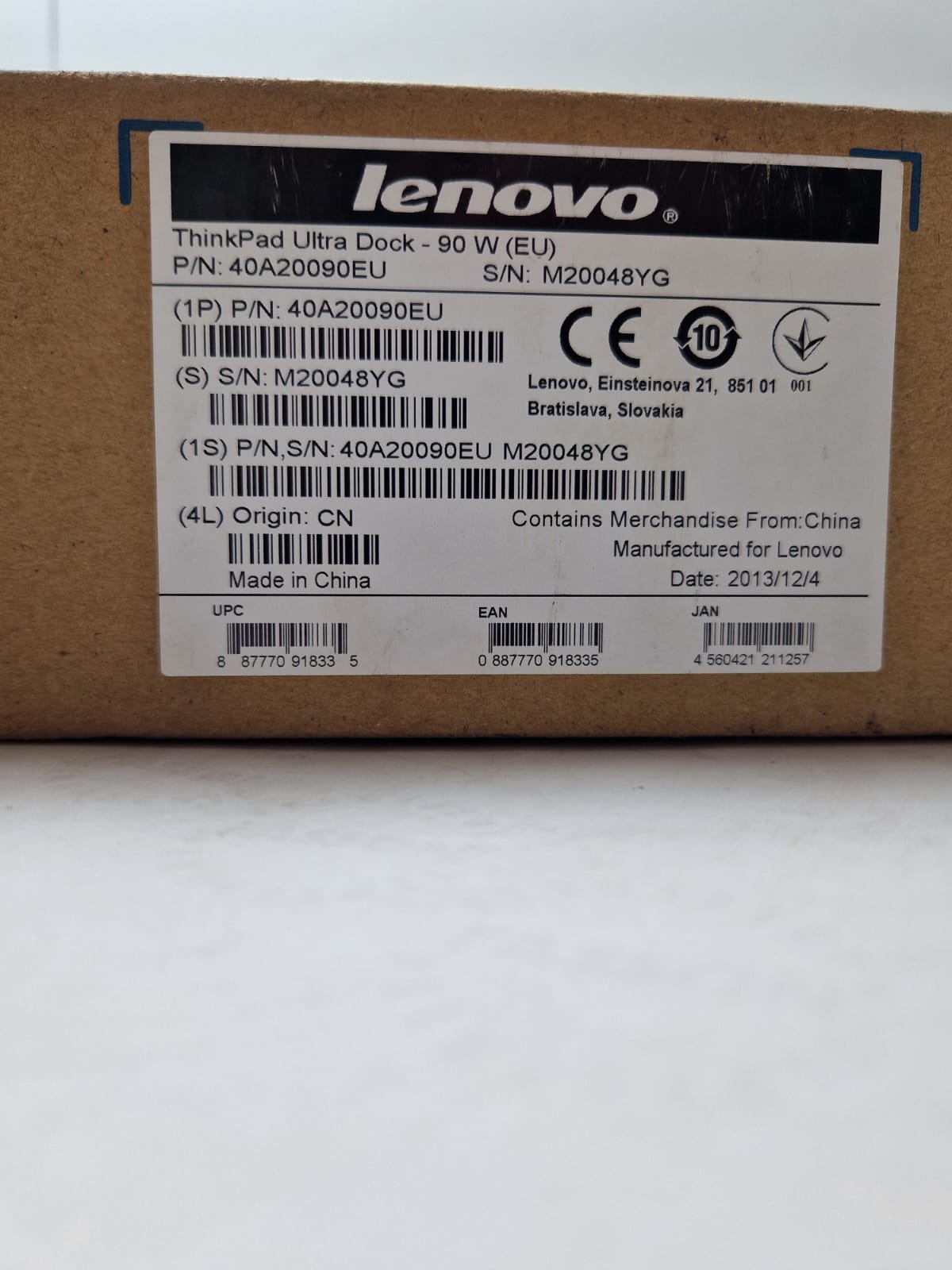 Lenovo Docking Thinkpad Ultra Dock 40A2 with 90 W Power Supply (Request price)