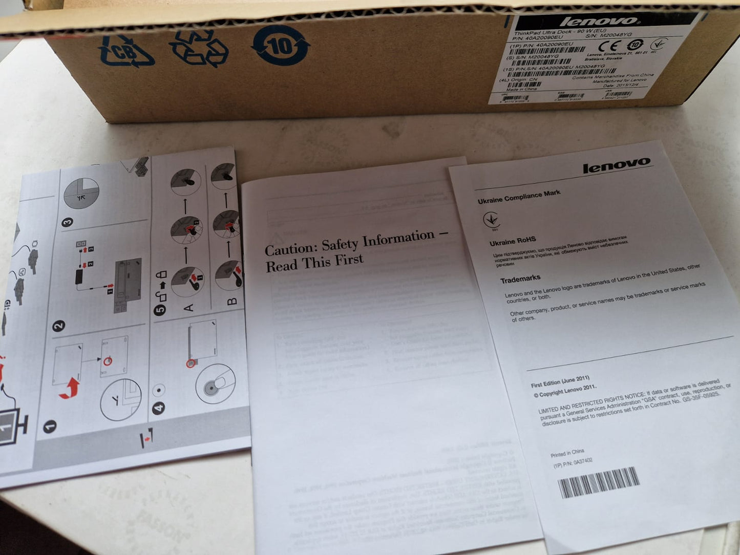 Lenovo Docking Thinkpad Ultra Dock 40A2 with 90 W Power Supply (Request price)