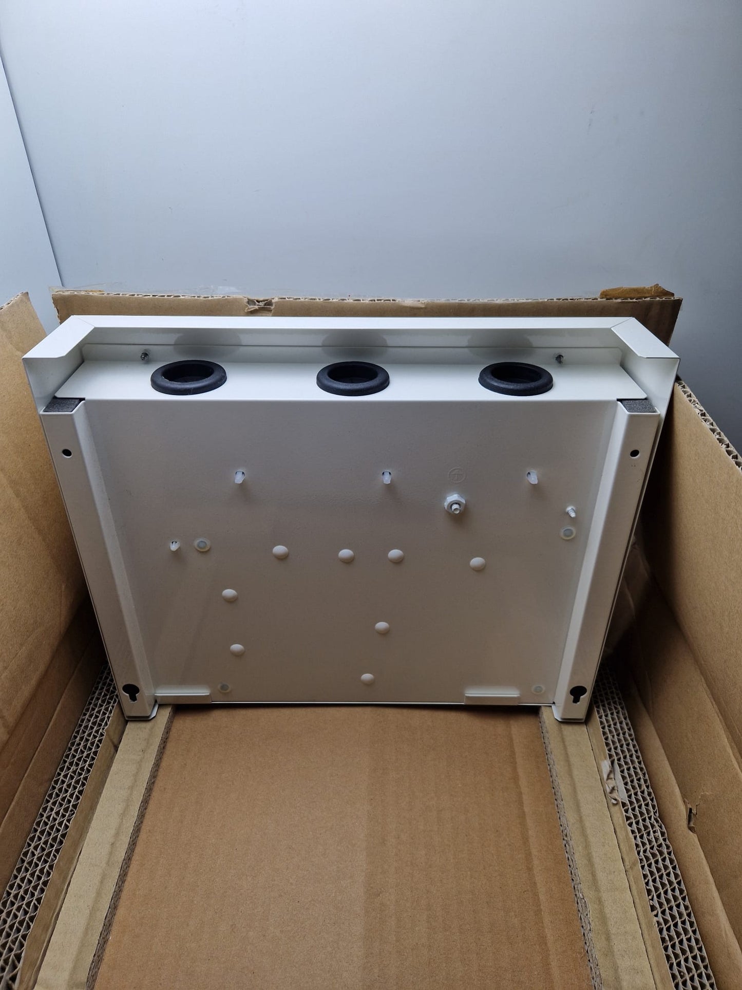 PAC-IF011B-E - controller for cooling sections (Request price)
