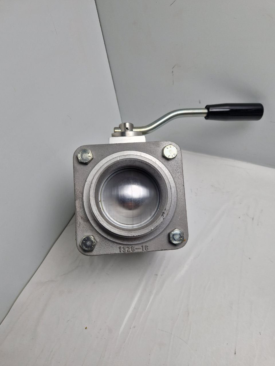 Mann Full - Flow, Ball Valve DN 80-3"; W.P. 10 bar / 150 psi No. B400A1001 (Request price)