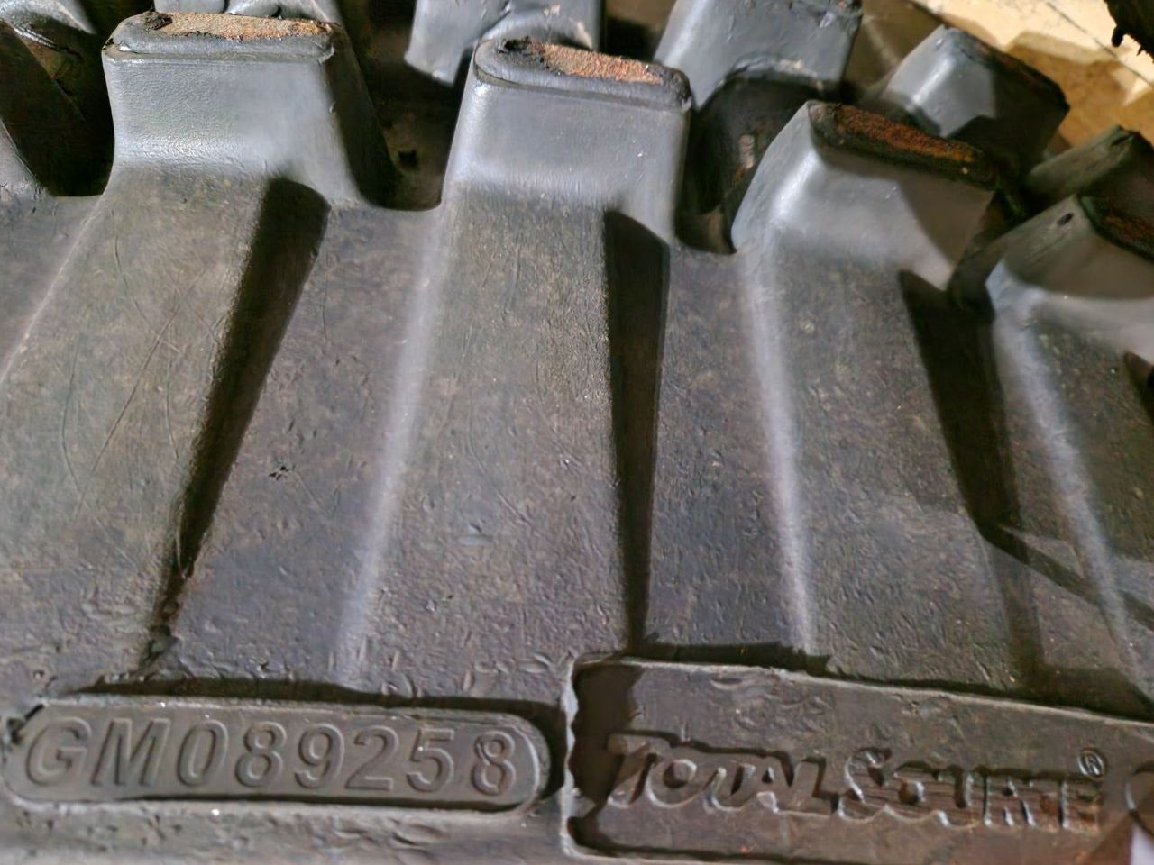 TVH TotalSource TRACK 10626941 GM 089258 400 x 72.5W x 70 / 804 .2 (Request price)