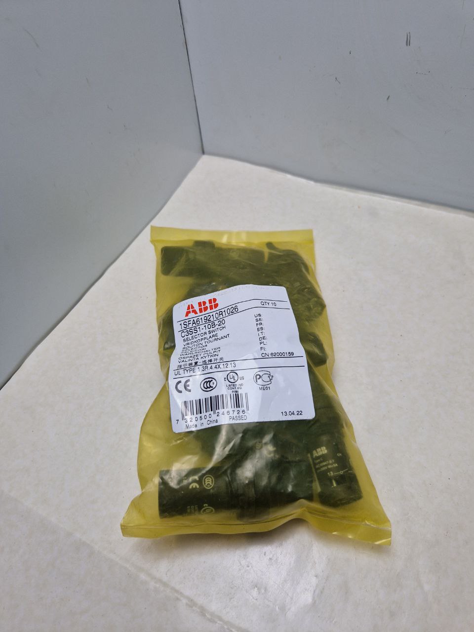 ABB 1SF619210R1026, C3SS1-10B-20 Selector Switch  (Request price)
