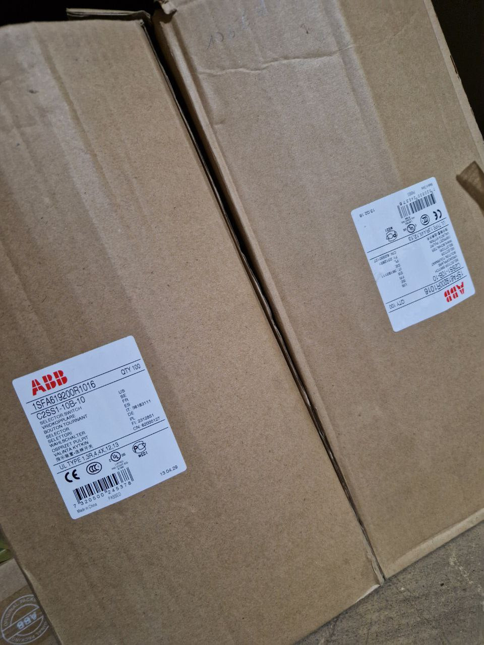 ABB 1SFA619200R1016, C2SS1-10B-10  Selector Switch  (Request price)