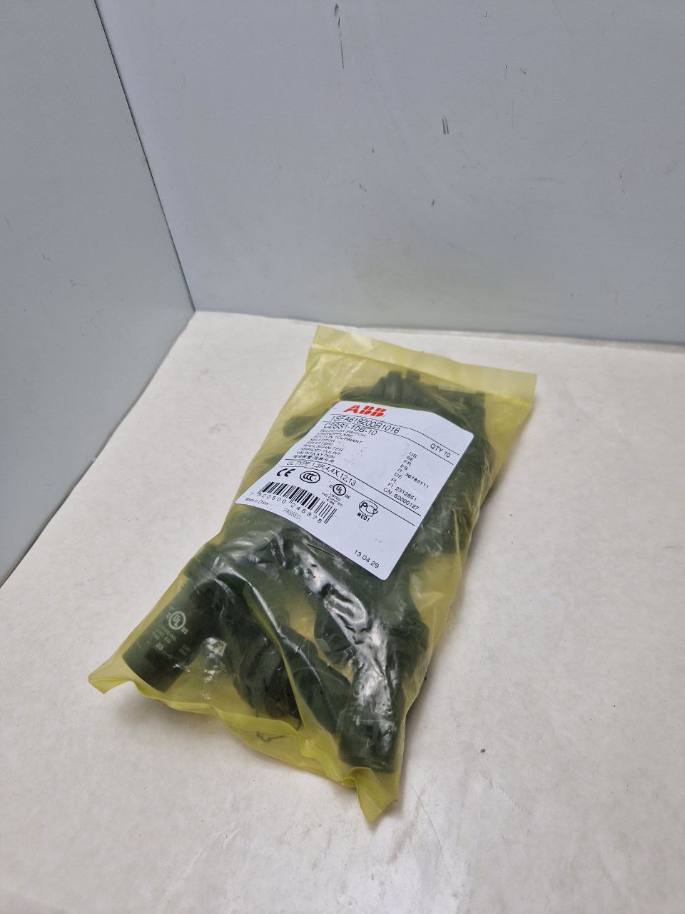 ABB 1SFA619200R1016, C2SS1-10B-10  Selector Switch  (Request price)
