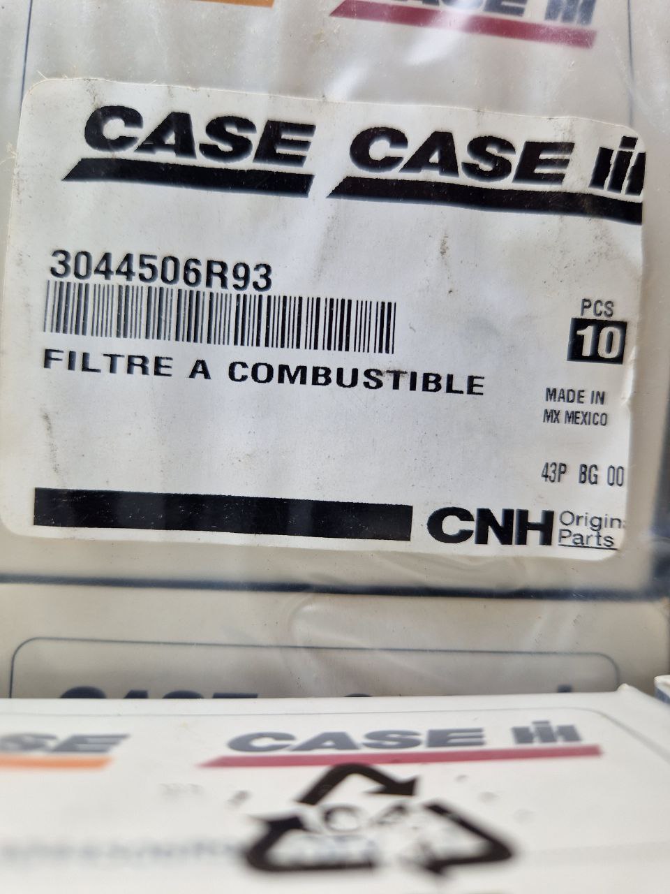 FILTER ELEMENT CASE CNH D1-02000602-00009  (Request price)