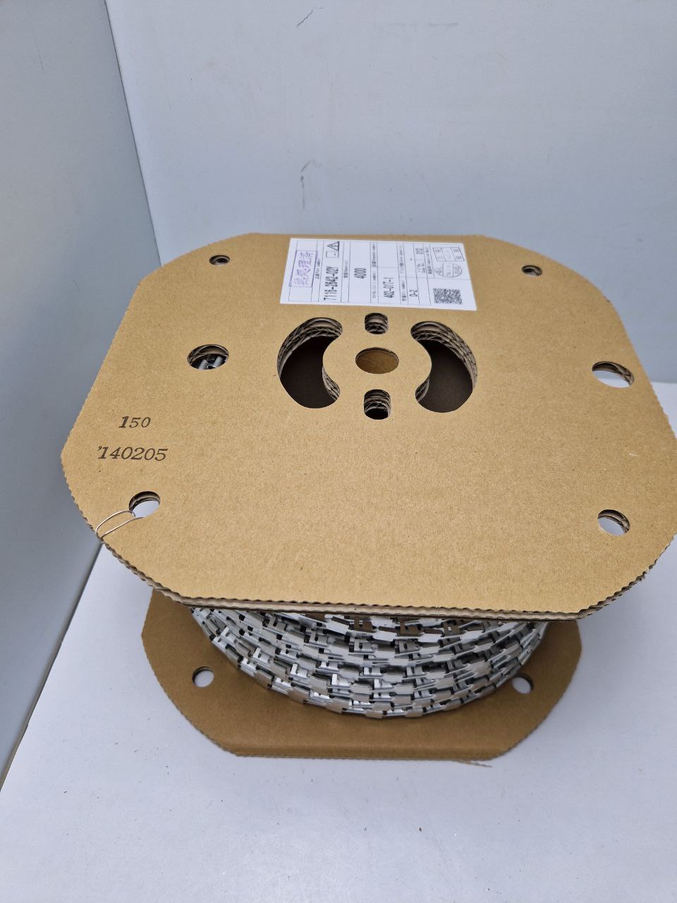 YAZAKI 7116-2642, Automotive Connectors TERM 250 FEM 6.3MM UNSLD  (Request price)