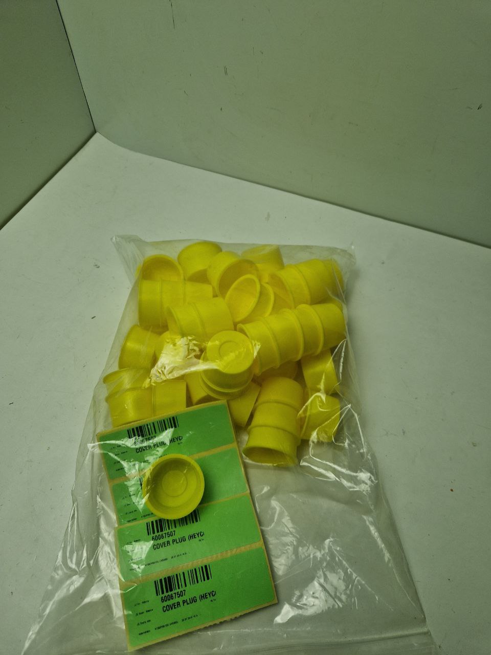 COVER PLUG (HEYCO 134-2175), Item: Vestas 60067507 • NEG Micon (Request price)