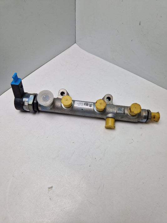 Fuel Rail, Volkswagen Genuine spare part, part № 059130090DH; Parts Group R8, REGE RMT  (Request price)