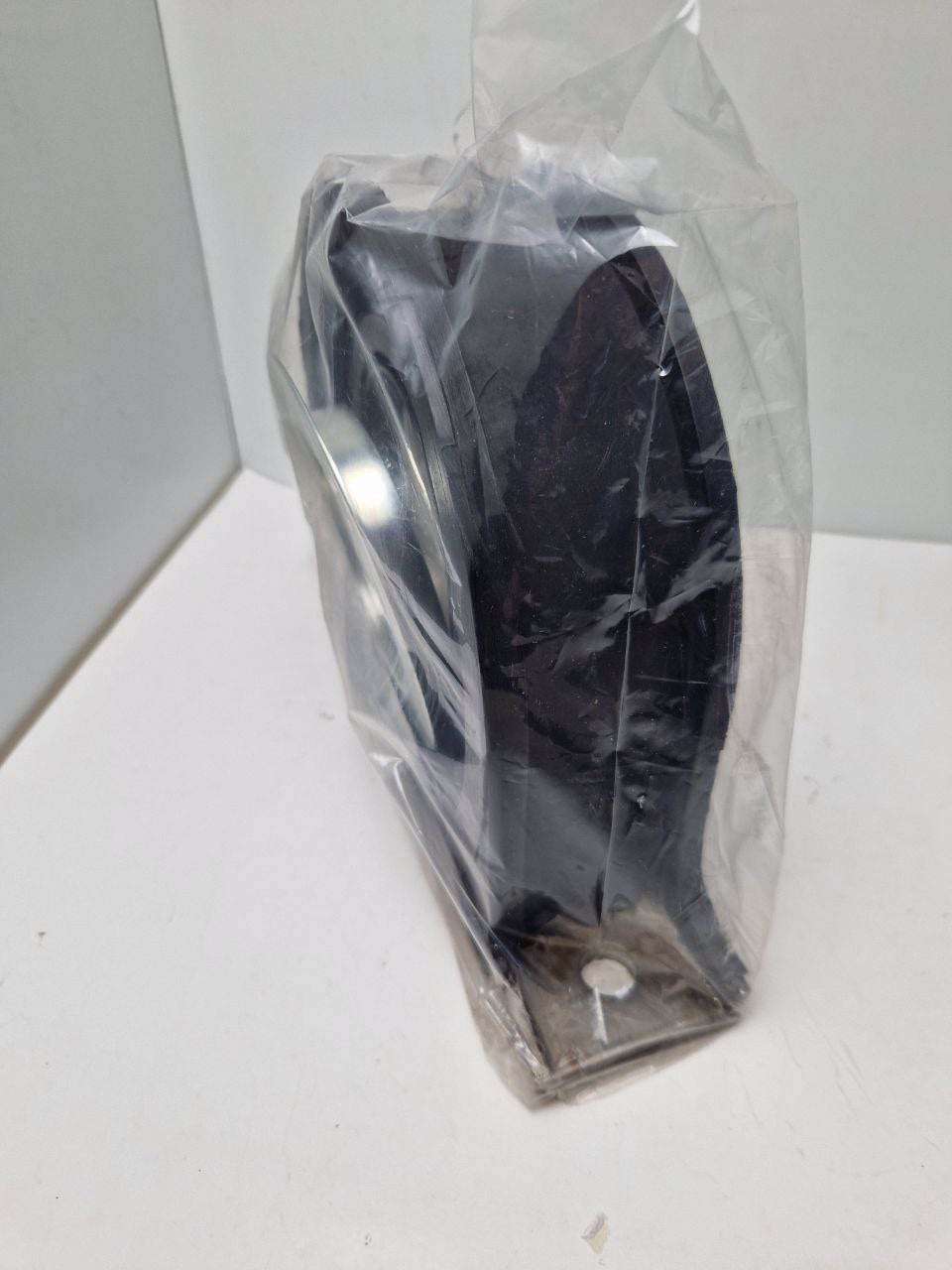 Cardan shaft hanger bearing, Hole spacing = 220mm, IDM = 85mm, bearing width = 18mm, ML MAN  (Request price)