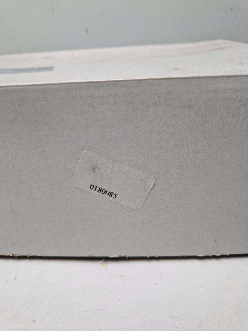 Cardan shaft hanger bearing, Hole spacing = 220mm, IDM = 85mm, bearing width = 18mm, ML MAN  (Request price)