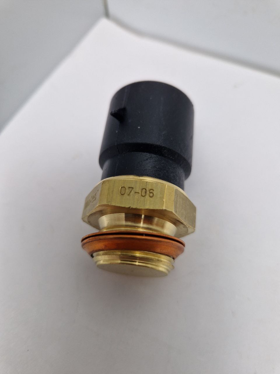 Temperature switch, radiator fan Vernet B 1273 (Request price)