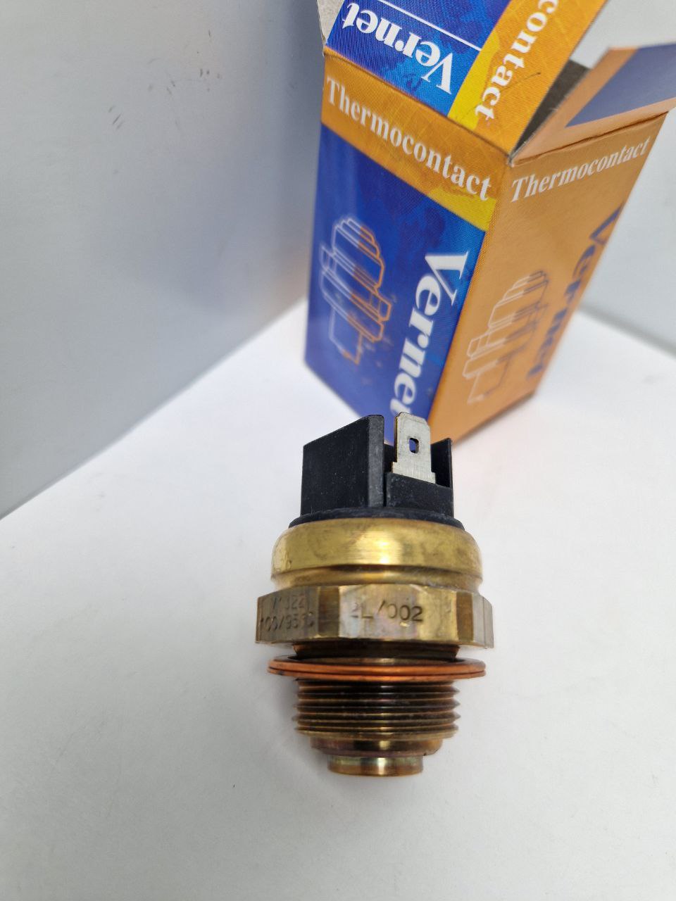 Temperature switch, radiator fan Vernet B 1322 (Request price)