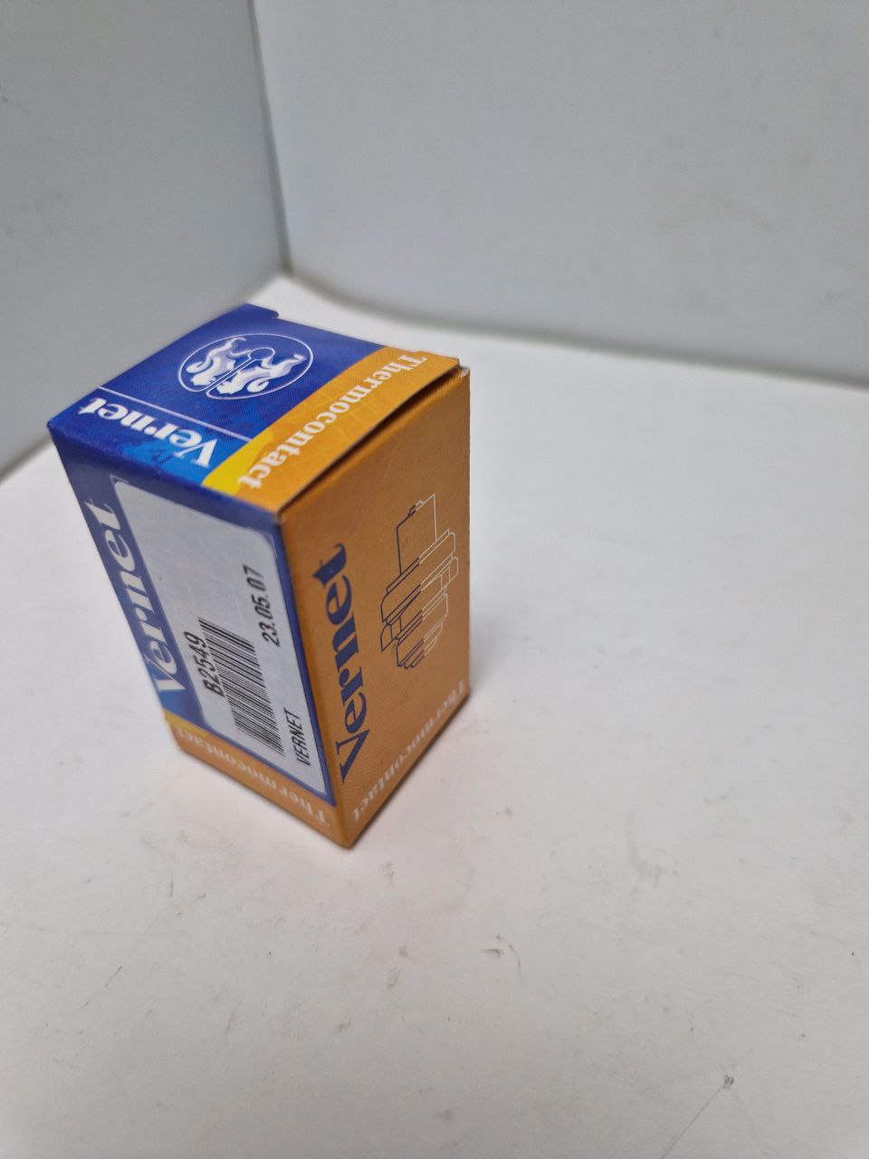 Vernet B2549 Sensor, coolant temperature (Request price)