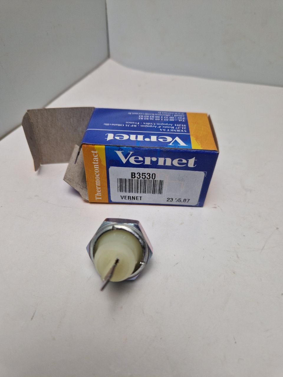 Vernet B3530 Oil pressure sensor (Request price)