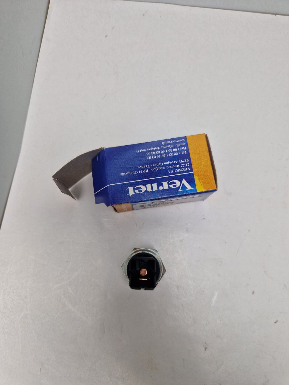 Vernet B3549 Oil pressure sensor (Request price)