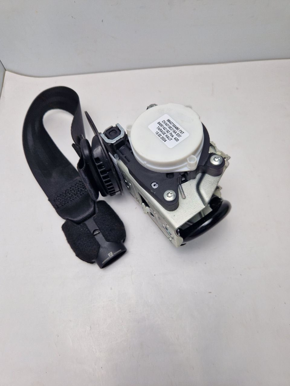 SEATBELT PRETENSIONER TYPE 95034; R000 P375 A (Request price)