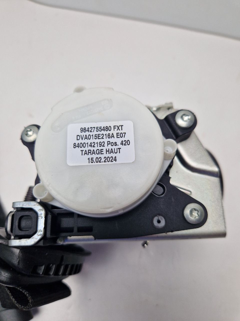 SEATBELT PRETENSIONER TYPE 95034; R000 P375 A (Request price)