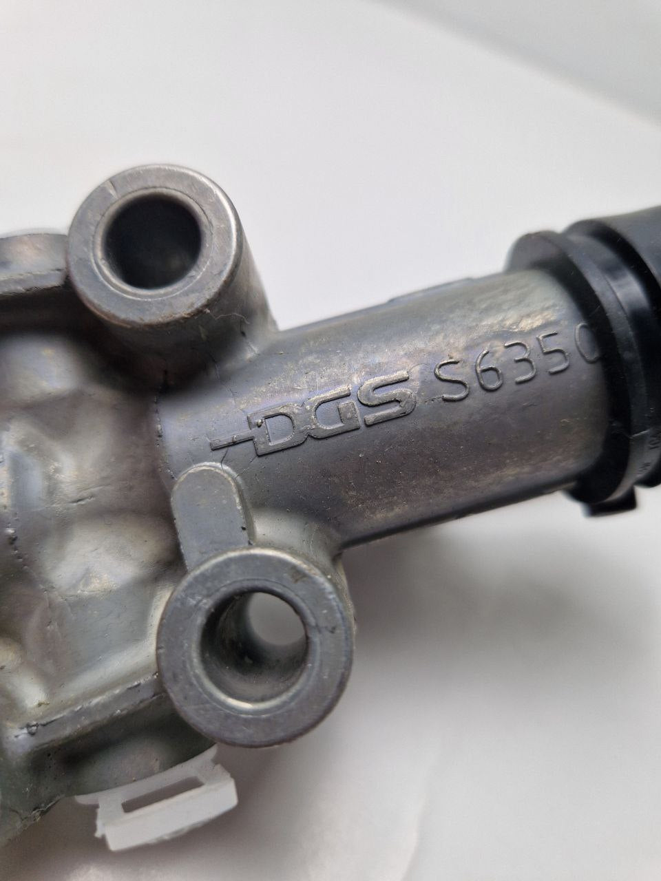 Air suspension valve, Levelling Valve KNORR-BREMSE SV 1361, 12135 25, I 90452, DGS S6350  (Request price)