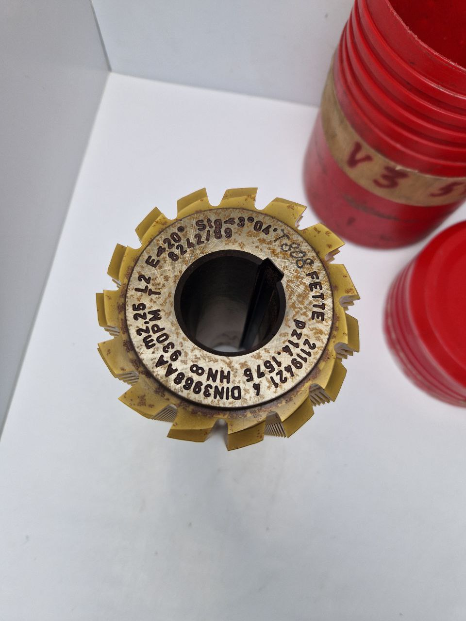 FETTE gear cutting tool 2119421 4 DIN 3968AA m2,25 L2 E <20° Stg <3°04' pz 14,1575, T808  (Request price)