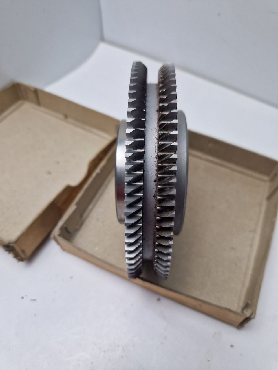 A 1315  A 1329 / A 1316 A 1329, TU GUT 452 SPEED 'A', TAY TOOL WORKS LTD. WEST BROMWICH 1-25 NMOD. 15°NPA 83 TEETH 32°HA LH (Request price)