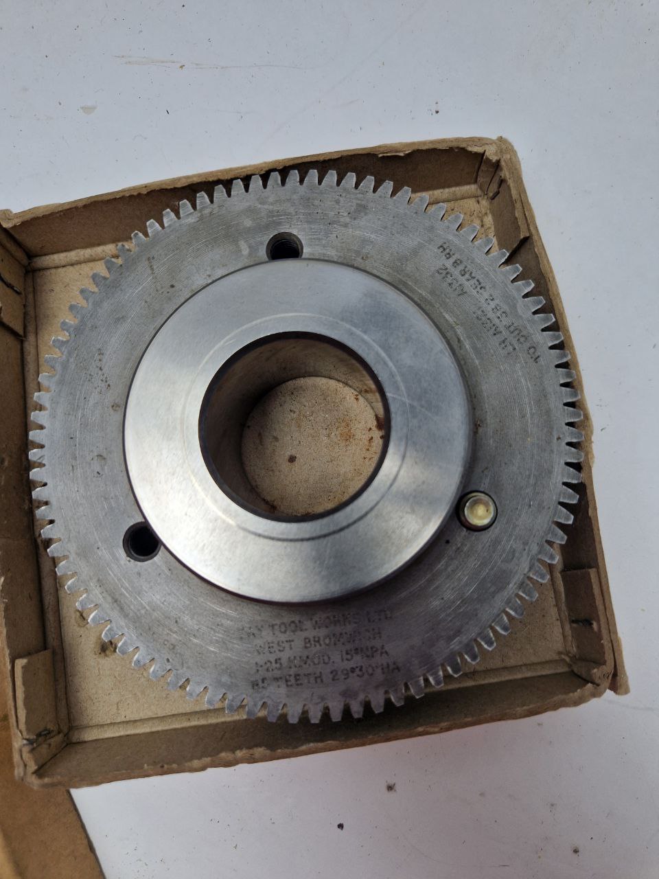 LH A 1321 A 1332 / LH A 1322 A1332, TAY TOOL WORKS LTD. WEST BROMWICH 1-25 NMOD. 15°NPA 85 TEETH 29° 30' HA, TU CUT 38Z GEAR B RH (Request price)