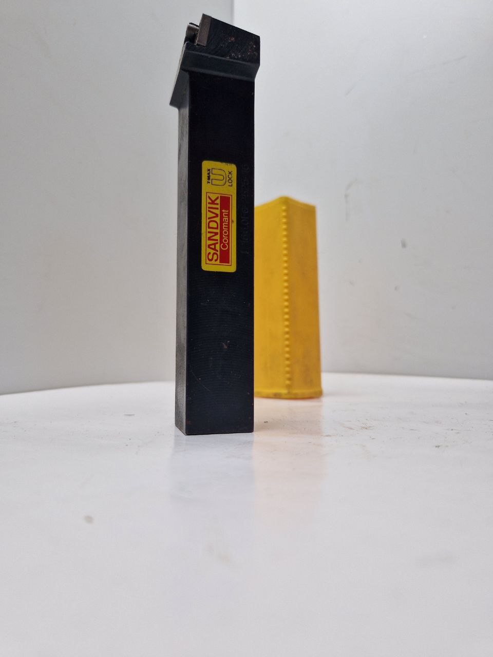 Sandvik Coromant L166.OFG-2525-16 T Max Lathe Tool 80212408 (Request price)