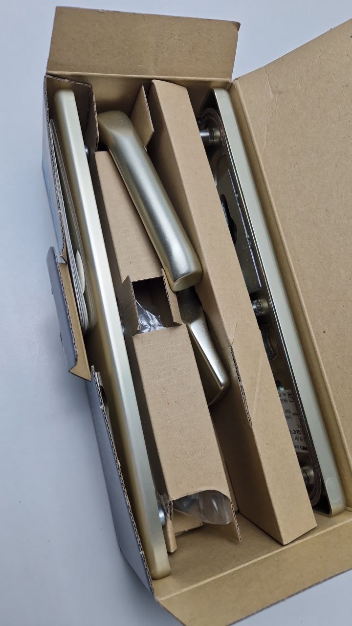 HOPPE aluminium security long plate change fitting for exterior/apartment doors Security fittings London 3673201  (Request price)