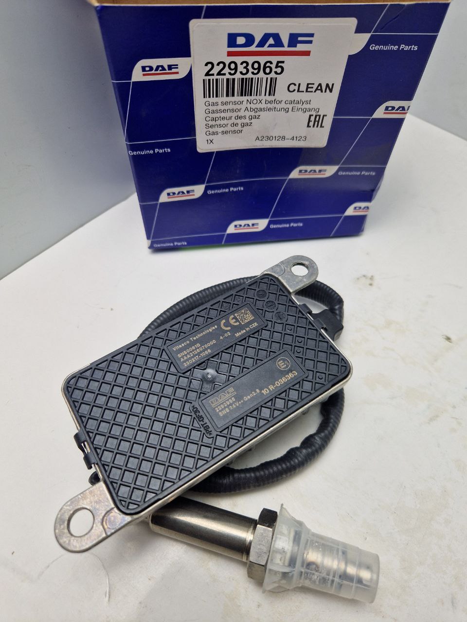 DAF 2293965 Nitrogen oxide (NOx) sensor befor catalyst, Genuine Parts  (Request price)