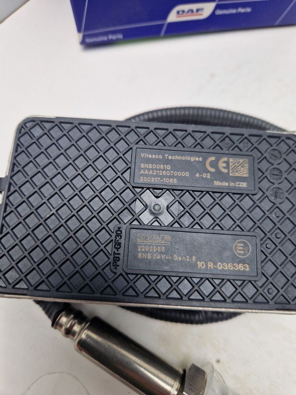 DAF 2293965 Nitrogen oxide (NOx) sensor befor catalyst, Genuine Parts  (Request price)