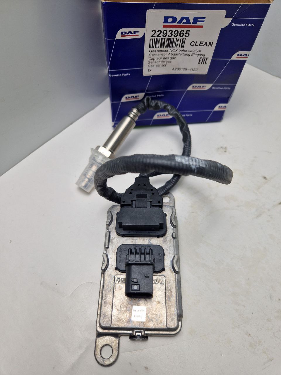 DAF 2293965 Nitrogen oxide (NOx) sensor befor catalyst, Genuine Parts  (Request price)