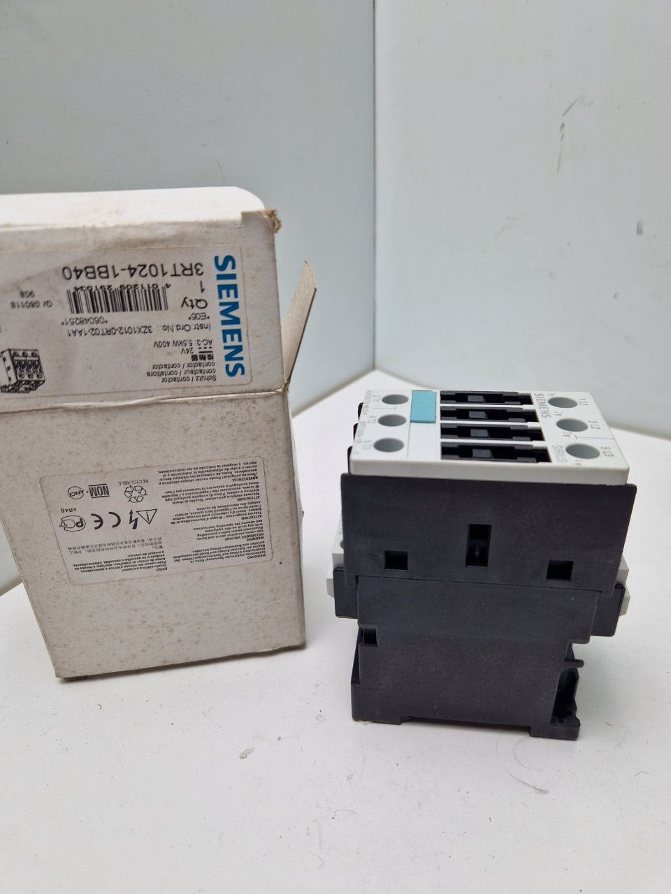 SIEMENS SIRIUS 3RT1024-1BB40, POWER CONTACTOR 24V, AC-3: 5,5kW 400V (Request price)